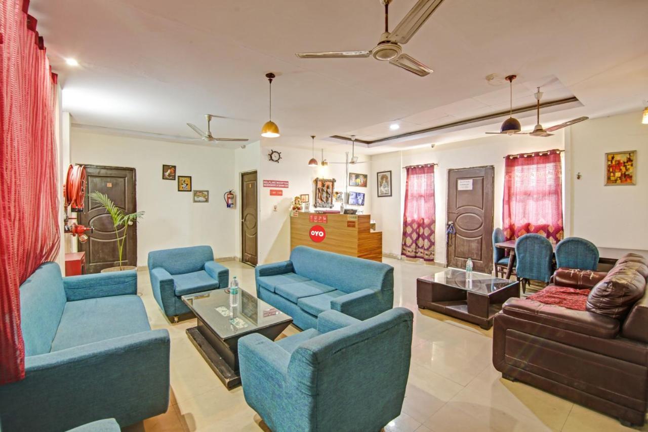 Hotel O Glorious Stayz Noida Exterior photo